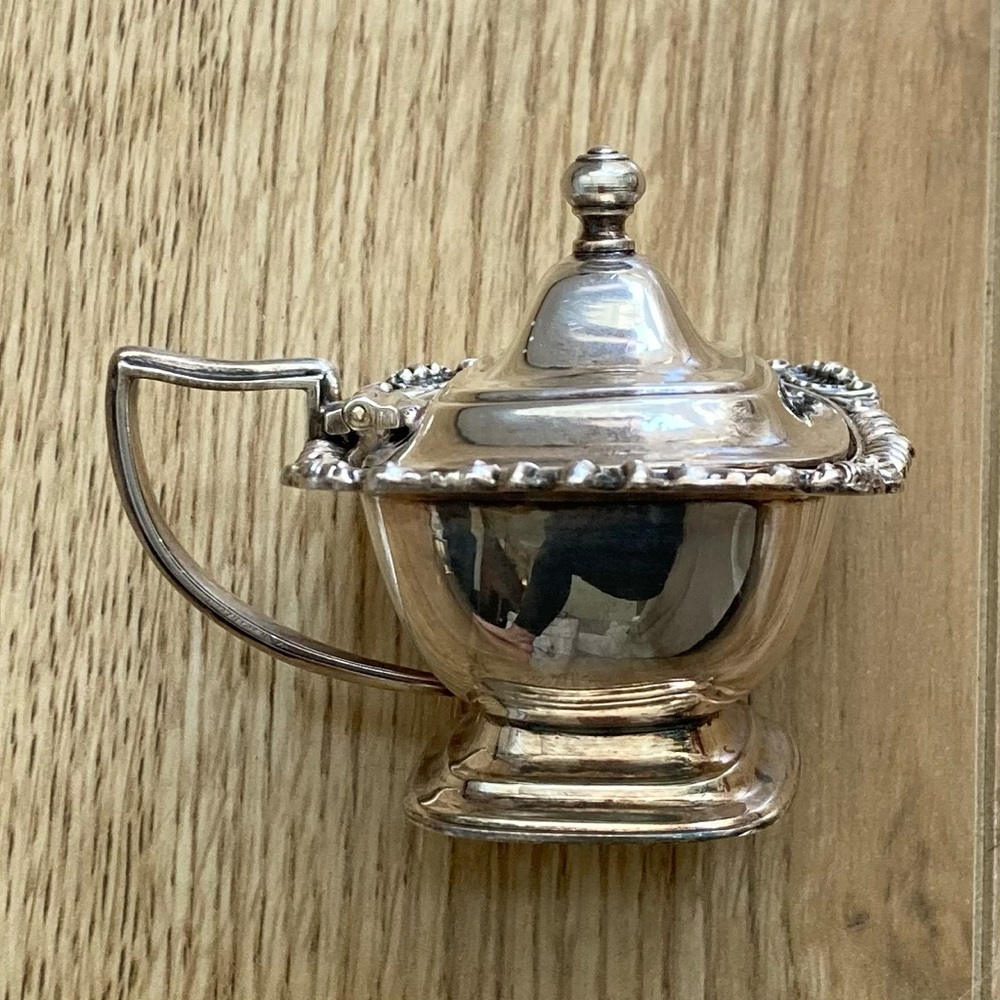 Vintage ❤️ Mini Silver Plated Mustard Pot  BIRKS "Regency Plate"